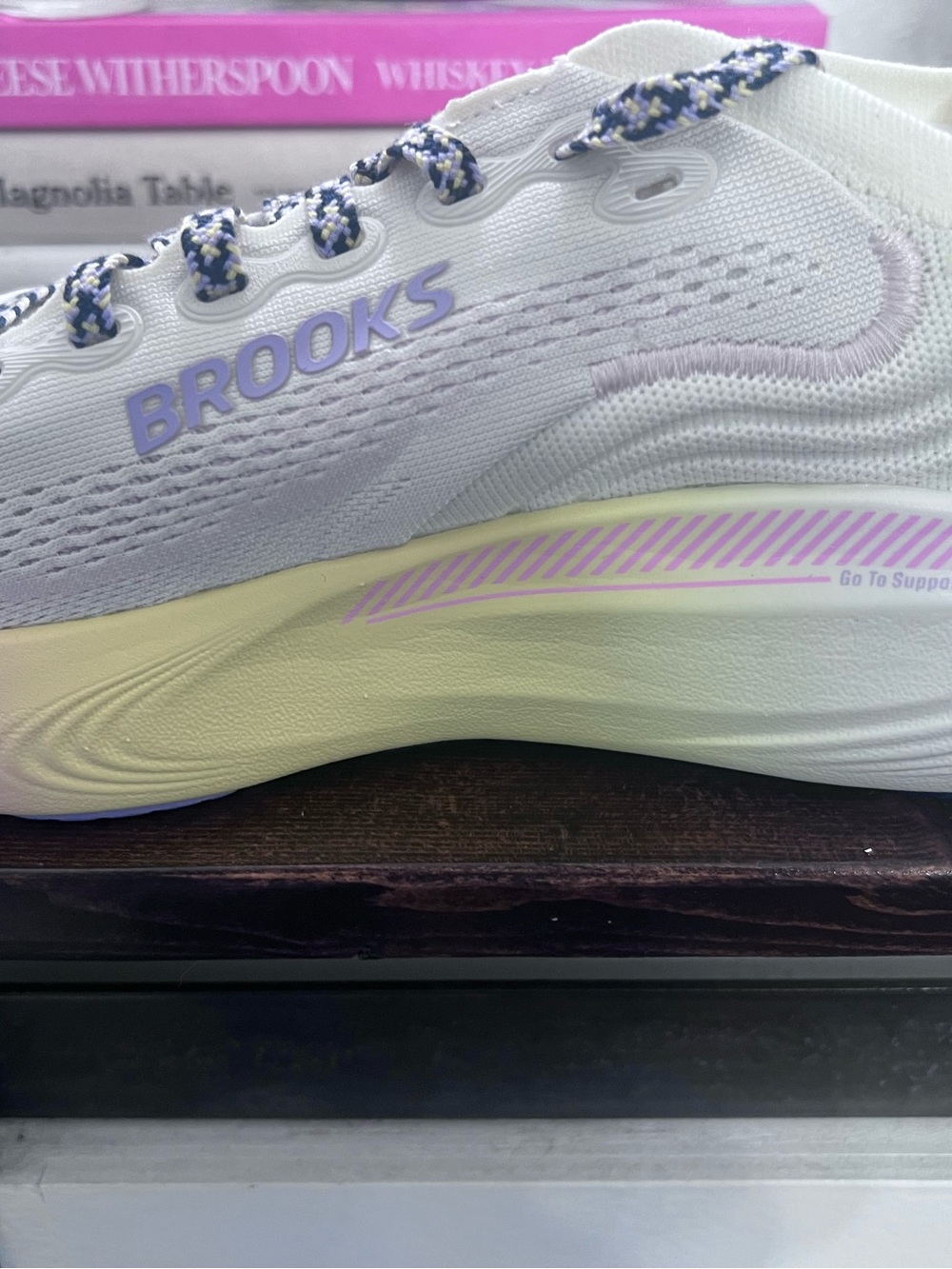 Brooks Women's White Athletic Running Shoes with Pastel Accent - Picture 2 of 6